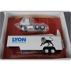 Winross 1997 Highway Pioneer #8 Lyon Moving & Storage 1/64 scale